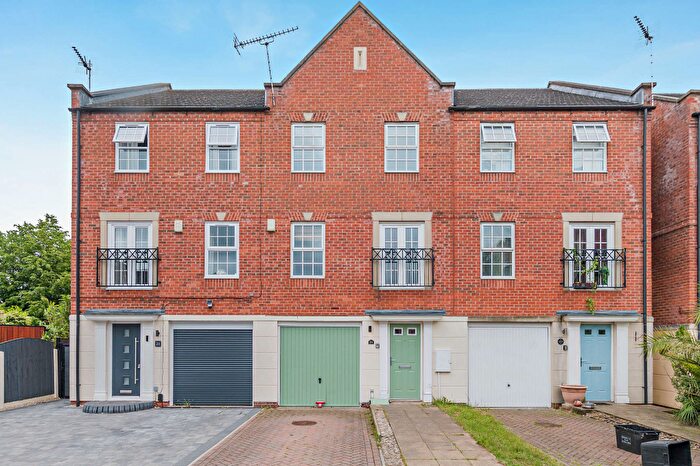 3 Bedroom Town House For Sale In Regent Mews, York, YO26