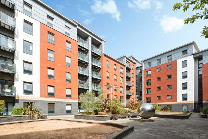 1 Bedroom Flat For Sale In Atlantic One, St. Georges Walk, Sheffield, South Yorkshire, S3