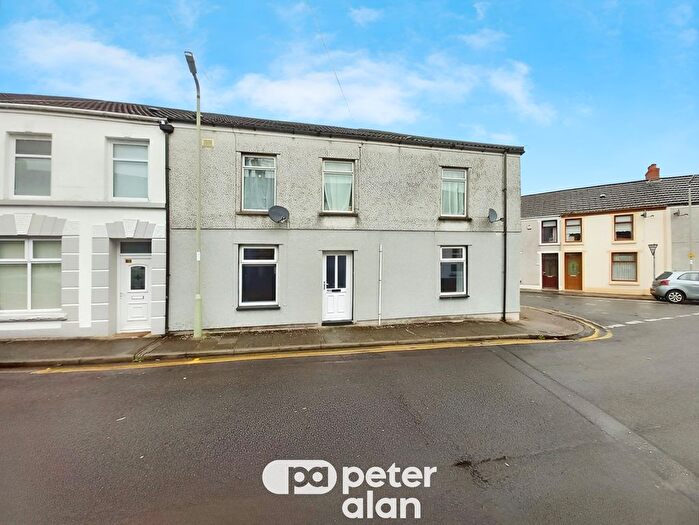 1 Bedroom Flat To Rent In Pembroke Street, Aberdare, CF44