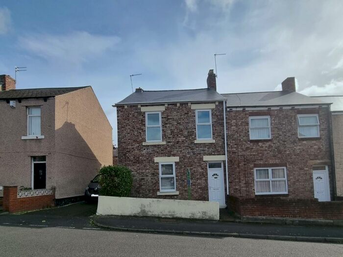 2 Bedroom Terraced House To Rent In West View, Lemington, Newcastle Upon Tyne, Tyne And Wear, NE15