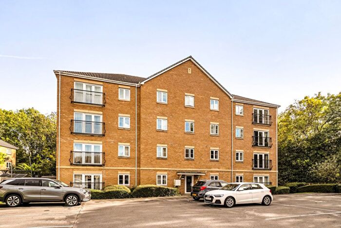 1 Bedroom Flat For Sale In Wyncliffe Gardens, Cardiff, CF23