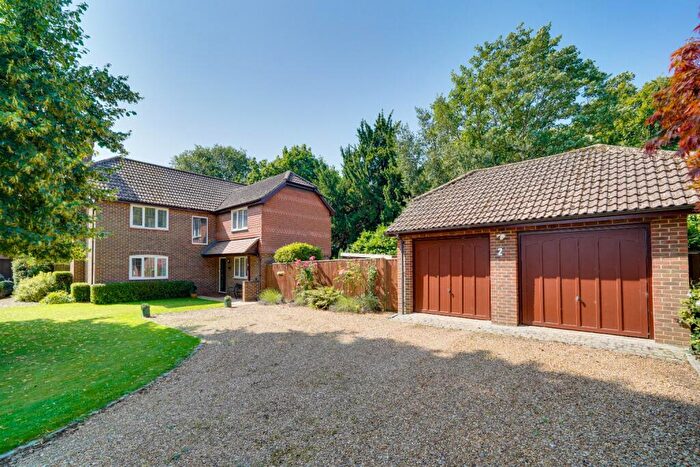 5 Bedroom Detached House For Sale In The Grove, Hartford, Huntingdon, Cambridgeshire, PE29