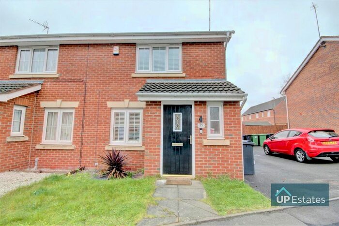 2 Bedroom Semi-Detached House To Rent In Brick Kiln Way, Bedworth, CV12