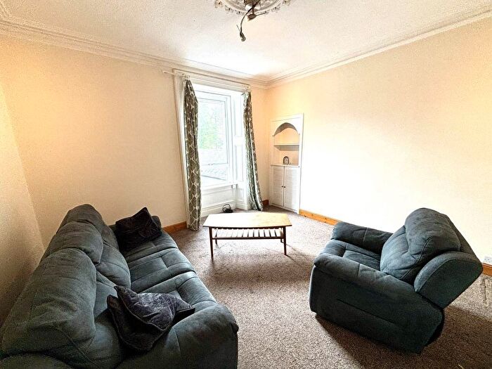 2 Bedroom Flat To Rent In Ellen Street, Dundee, DD1