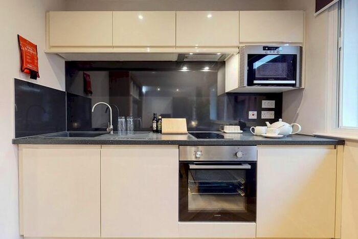 Studio To Rent In Apt, Live Oasis Wade Lane #, LS2