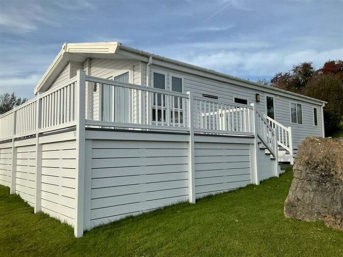 2 Bedroom Chalet For Sale In Glan Gors Park, Lon Bryn Mair, Brynteg, LL78