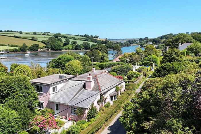4 Bedroom Detached House For Sale In Church Road, Mylor, TR11
