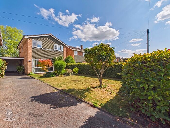 3 Bedroom Link Detached House For Sale In Captains Lane, Barton Under Needwood, Burton-On-Trent, Staffordshire, DE13