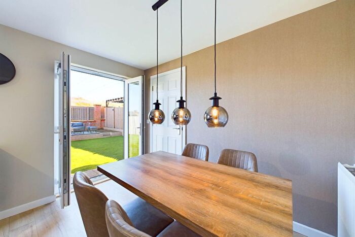 4 Bedroom Detached House For Sale In Todhills Place, Cumbernauld, G68