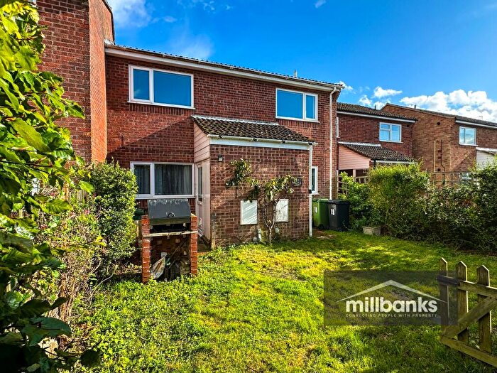 2 Bedroom Maisonette For Sale In Woodside Court, Attleborough, Norfolk, NR17
