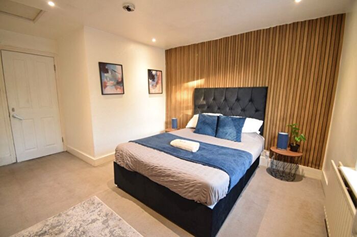 4 Bedroom Terraced House To Rent In Fernlea Road, London, SW12