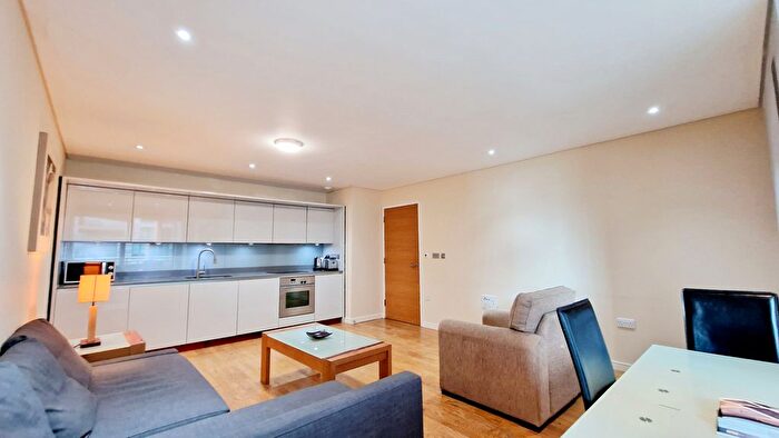 1 Bedroom Flat To Rent In Hermitage Street, London, W2