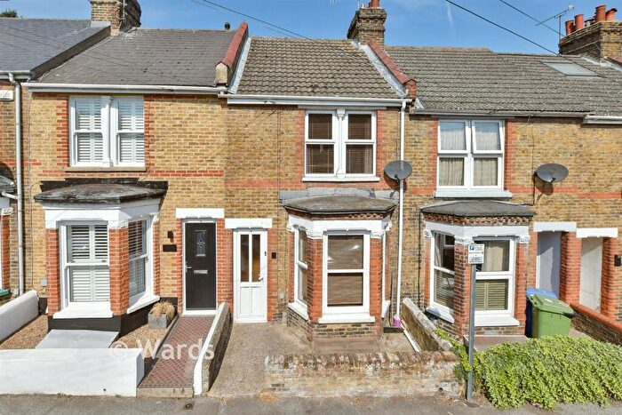 3 Bedroom Terraced House For Sale In Kingsnorth Road, Faversham, Kent, ME13