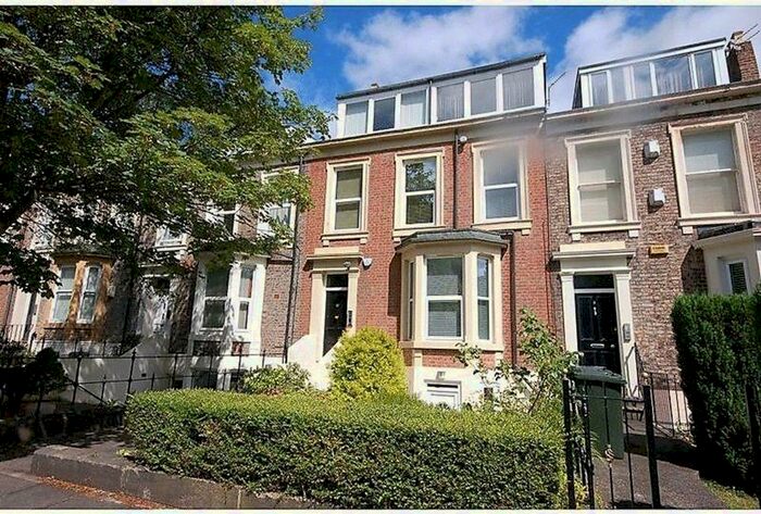 2 Bedroom Flat To Rent In Akenside Tce. Jesmond, Newcastle Upon Tyne, NE2
