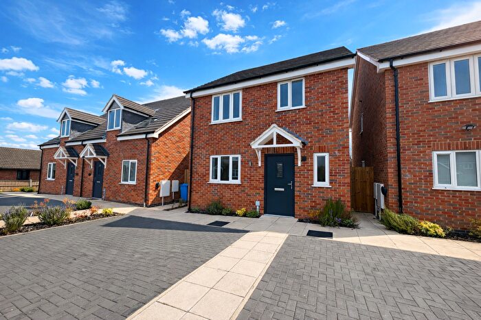 3 Bedroom Detached House To Rent In Trafalgar Road, Nottingham, NG10