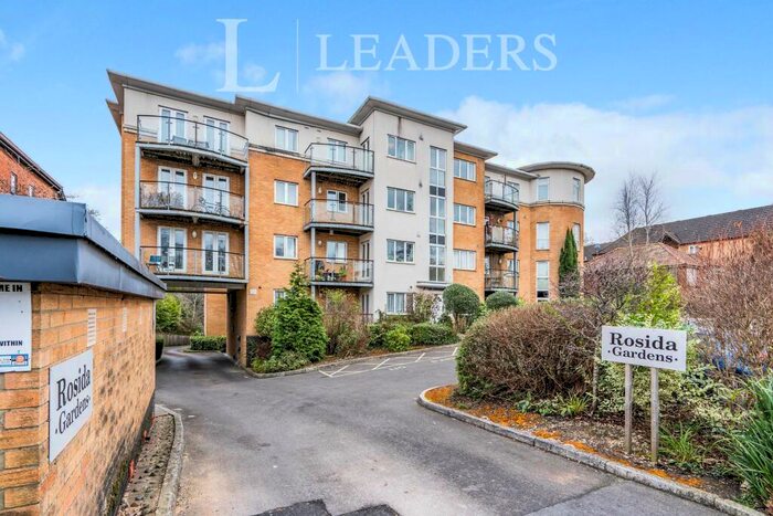 2 Bedroom Flat To Rent In Hill Lane, Southampton, SO15