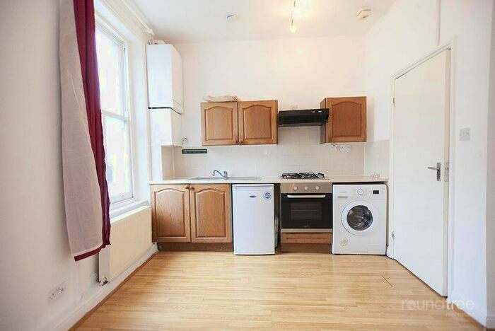 1 Bedroom Flat To Rent In Kentish Town Road, Camden Town, NW1