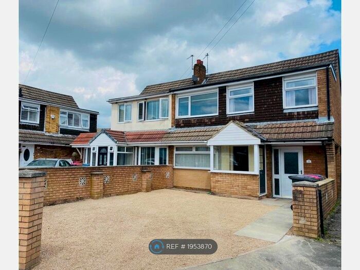 4 Bedroom Semi-Detached House To Rent In Edale Road, Manchester, M44