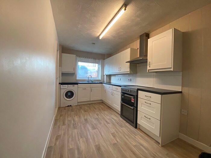 3 Bedroom Town House To Rent In Torridon Close, Leicester, Leicestershire, LE4