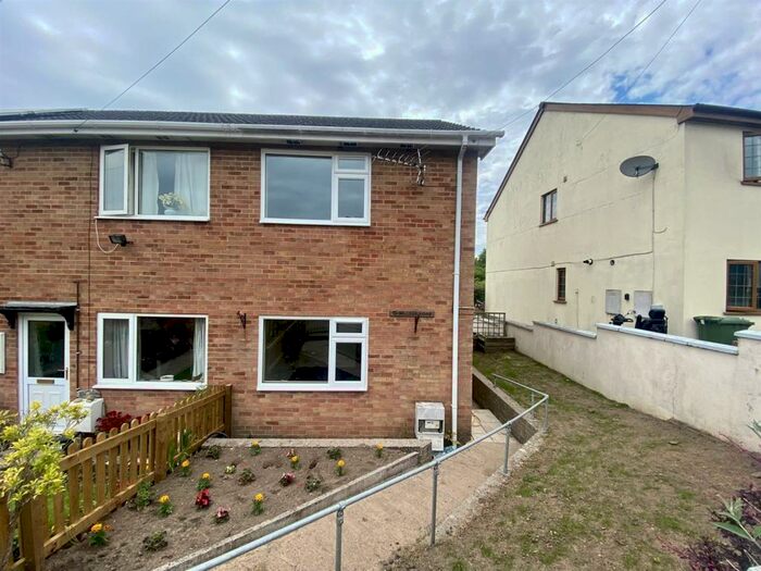 2 Bedroom End Of Terrace House To Rent In Hillside Road, Drybrook, GL17