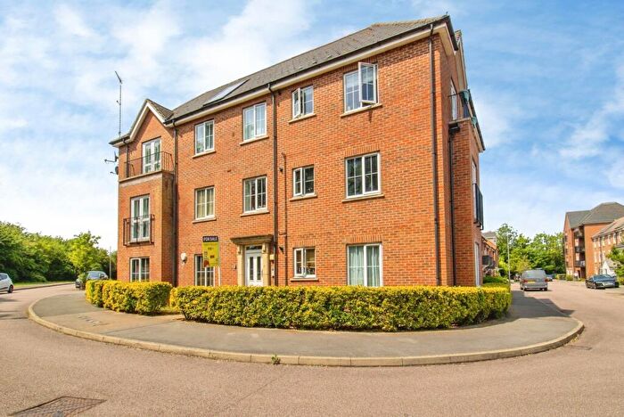 2 Bedroom Flat For Sale In Cable Crescent, Woburn Sands, Milton Keynes, Buckinghamshire, MK17