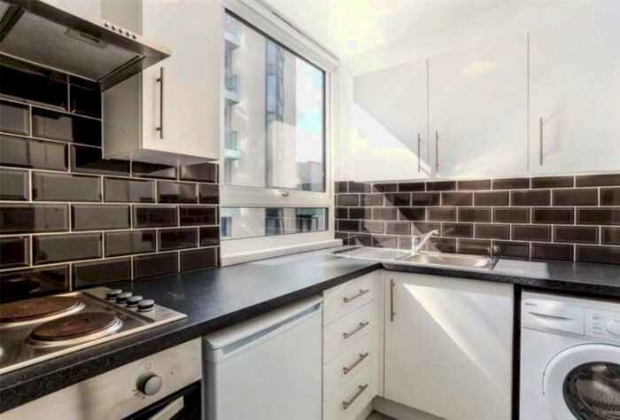 Flat To Rent In Hornsey Lane, London, N6