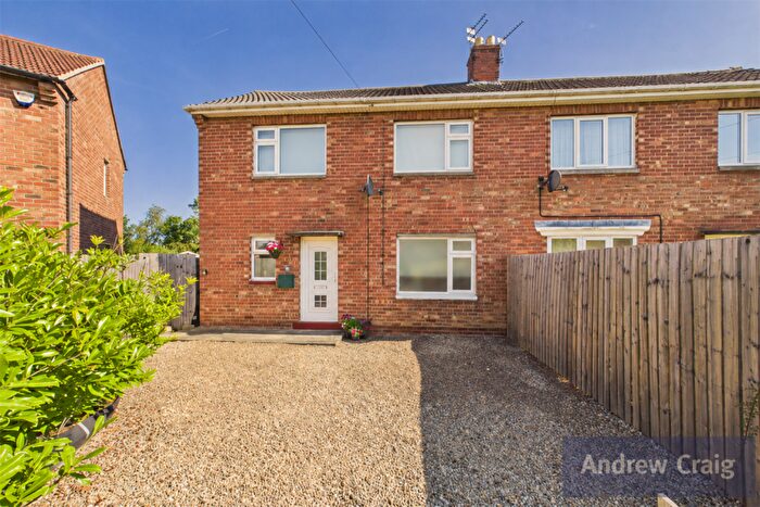 2 Bedroom Semi Detached House For Sale In Mccracken Drive, Wideopen, NE13