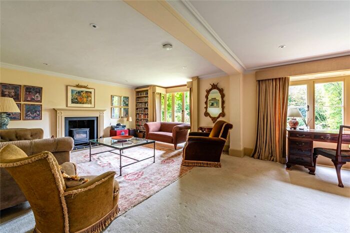 4 Bedroom Detached House For Sale In Middle Street, Brockham, Betchworth, Surrey, RH3