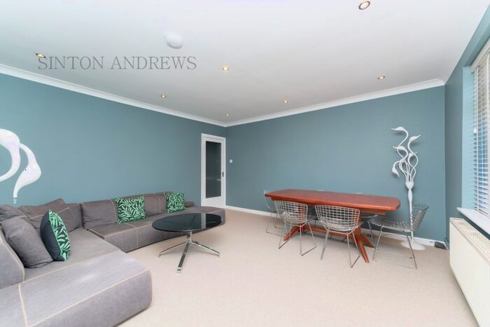 3 Bedroom Flat To Rent In Glaston Court, Grange Road, Ealing, W5