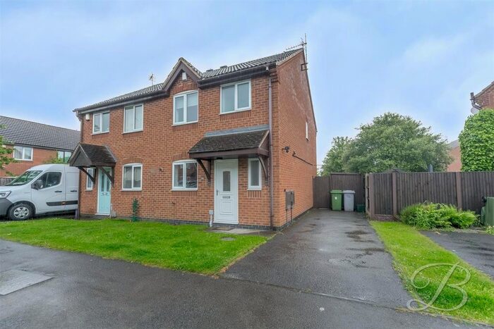 3 Bedroom Semi-Detached House To Rent In Sixth Avenue, Edwinstowe, Mansfield, NG21