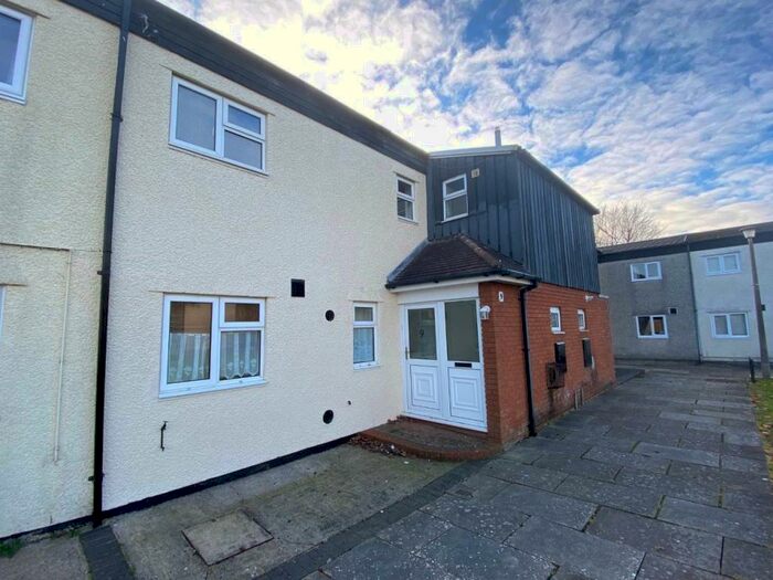 3 Bedroom House To Rent In Shackleton Close, St Athan, Vale Of Glamorgan, CF62