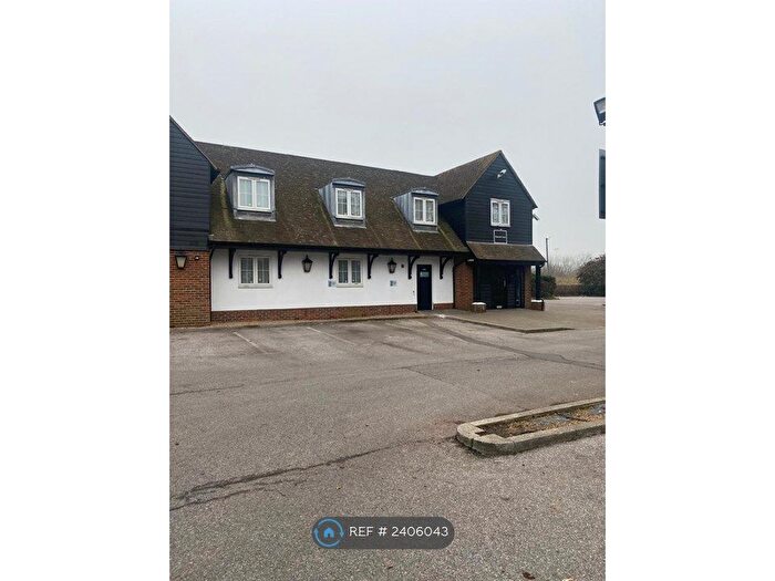 Studio To Rent In Hever Court Road, Singlewell, DA12