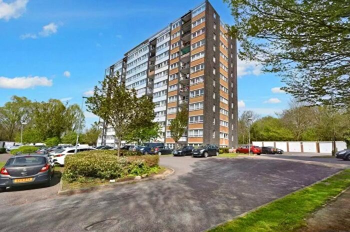 2 Bedroom Flat To Rent In Slewins Close, Hornchurch, RM11