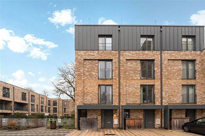 4 Bedroom End Terrace House For Sale In Beatrice Place, Southfields, London, SW19