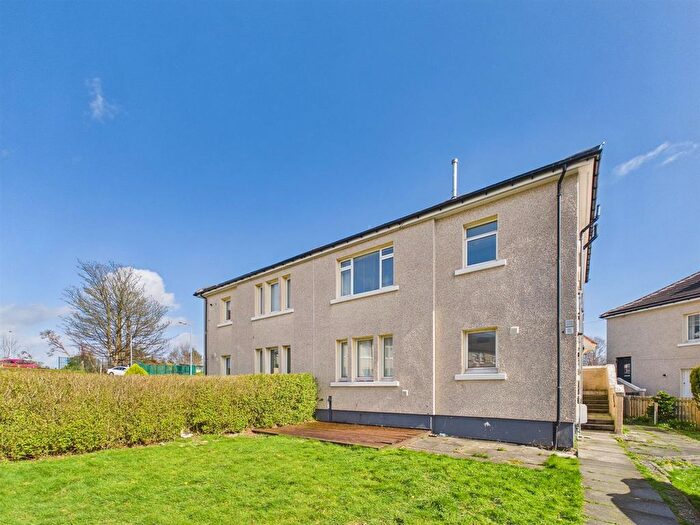 2 Bedroom Flat For Sale In Cardell Drive, Paisley, PA2