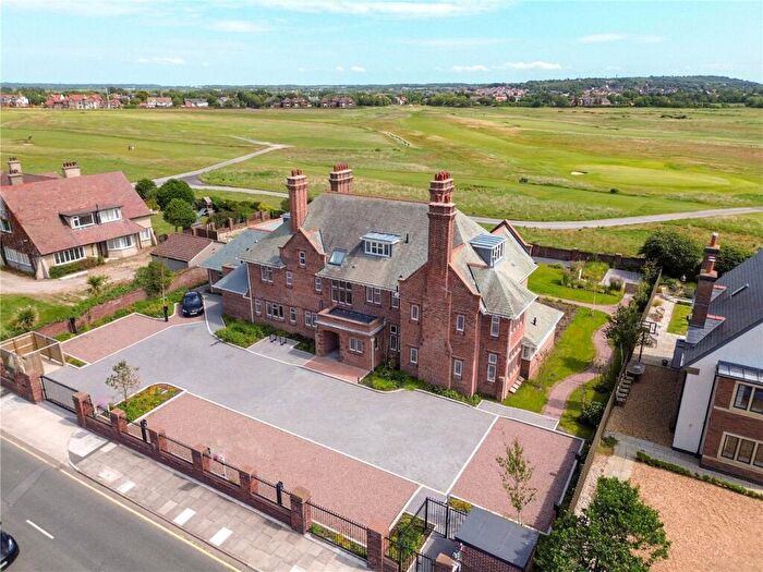 2 Bedroom Apartment To Rent In Stanley Road, Hoylake, Wirral, CH47