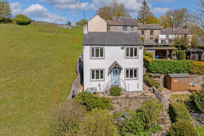 3 Bedroom Detached House For Sale In Tideswell, Buxton, SK17