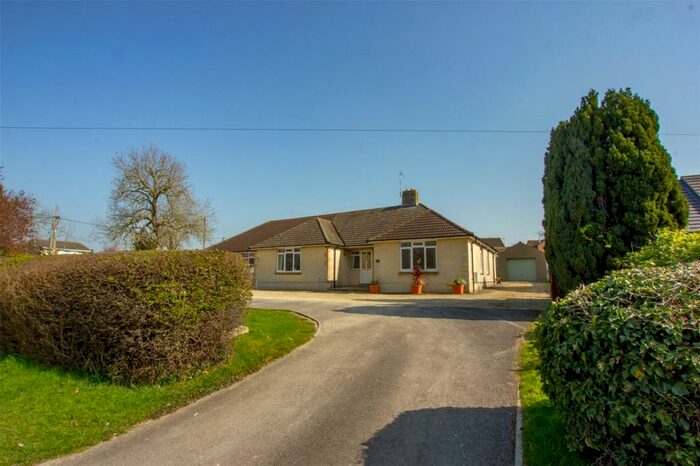 1 Bedroom Apartment To Rent In Corbett Road, Carterton, Oxfordshire, OX18