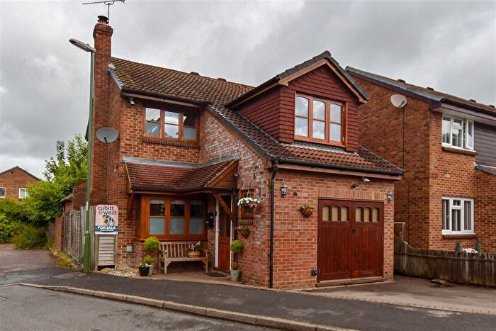 4 Bedroom Detached House For Sale In Singleton Road, Broadbridge Heath, West Sussex, RH12