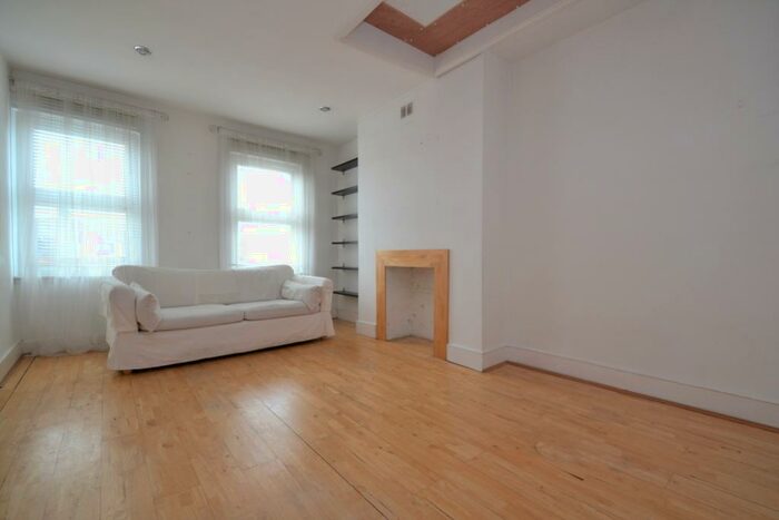 1 Bedroom Flat To Rent In Blythe Hill Catford, SE6