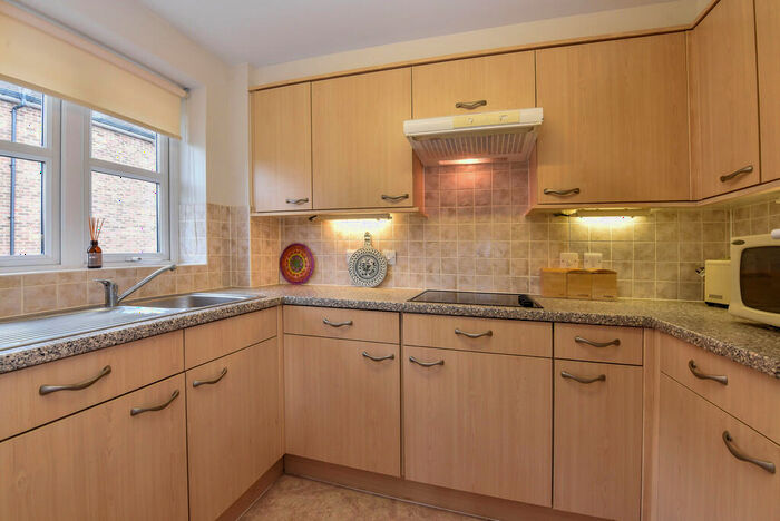 2 Bedroom Apartment To Rent In Tower Road, Liphook, GU30