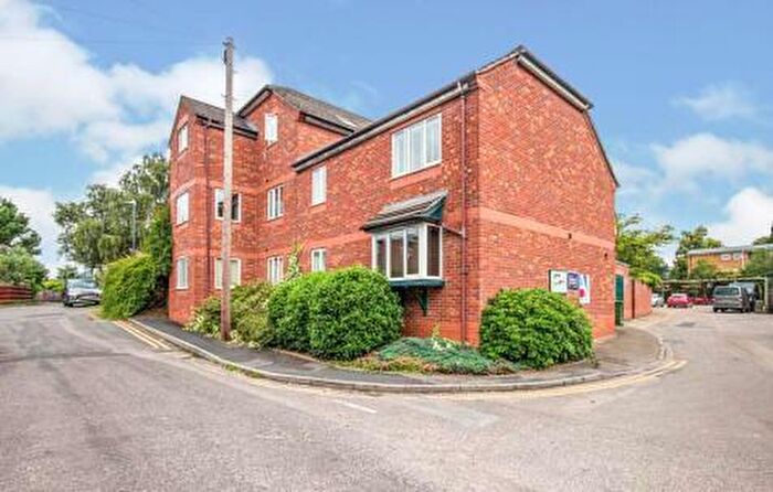 2 Bedroom Flat To Rent In Cornwall Place, Leamington Spa, CV32