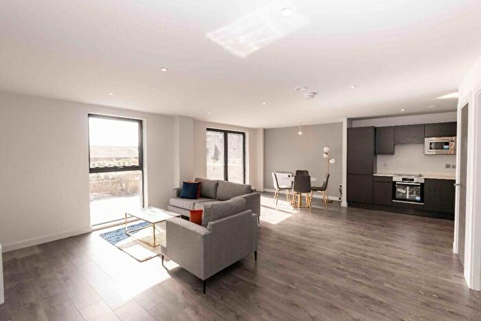 3 Bedroom Apartment To Rent In Ordsall Lane, Manchester, Greater Manchester, M5