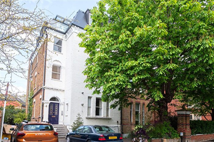 1 Bedroom Flat For Sale In Waldegrave Park, Twickenham, TW1