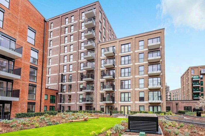 2 Bedroom Apartment To Rent In Carraway Street, Reading, RG1