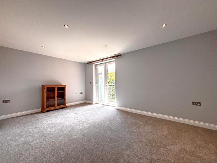 2 Bedroom Flat For Sale In Burlington Road, Swanage, Dorset, BH19 - Photo 3