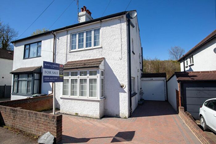 3 Bedroom Semi-Detached House For Sale In Chipstead Valley Road, Chipstead, CR5