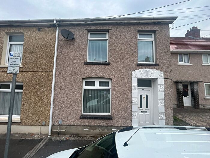 3 Bedroom End Of Terrace House To Rent In Williams Street, Swansea, SA4