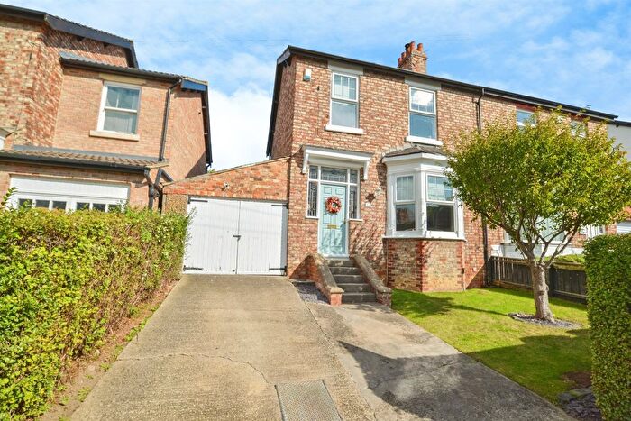 3 Bedroom Semi-Detached House For Sale In Grange Avenue, Stockton-On-Tees, TS18