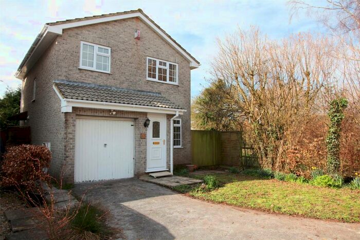 3 Bedroom Detached House To Rent In Cautletts Close, Midsomer Norton, Radstock, Somerset, BA3
